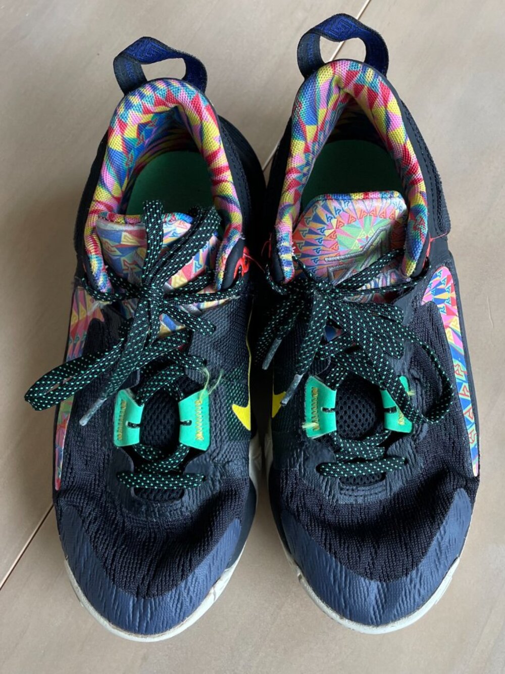 Entire Closet $5! Nike Kids' Giannis Immortality 2 Kaleidoscope Basketball Shoes - Picture 3 of 10